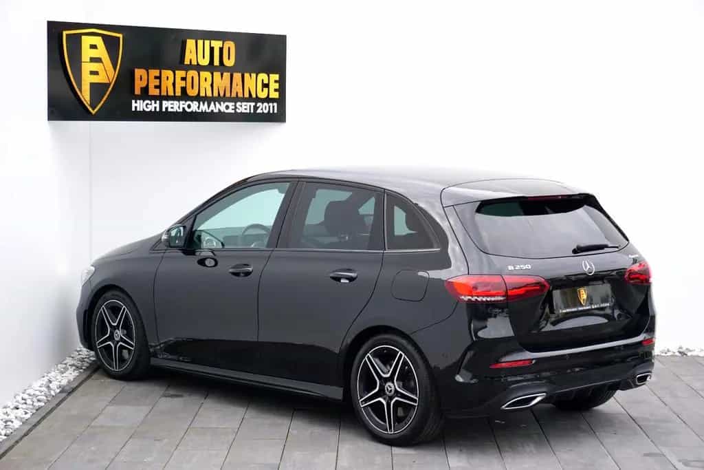 Mercedes-Benz B-Class 250 4M AMG-Line~Navi~MBux~LED~NightP~CarPl~DAB 04/2019-photo-10