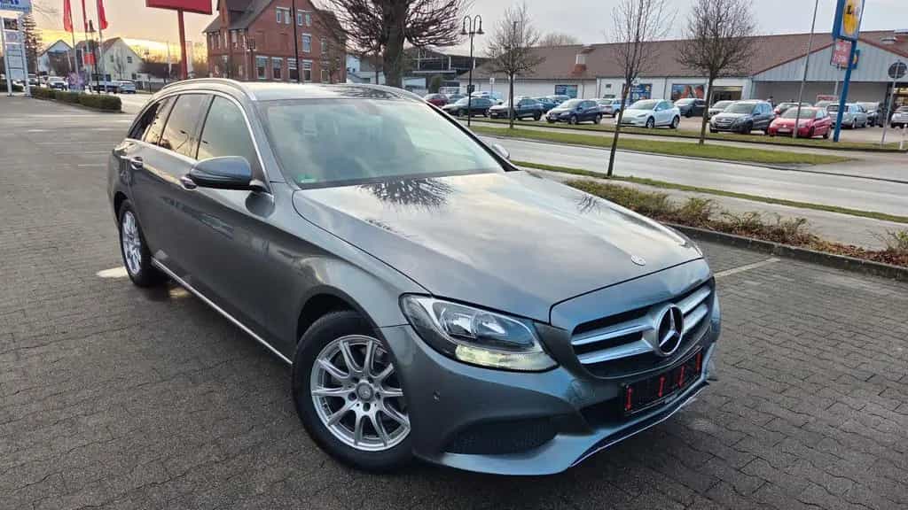 Mercedes-Benz C-Class 180T-AVANGARDE-AUT+AHK+LEDER+NAVI+KLIMAUT+TOP! 11/2016-photo-23