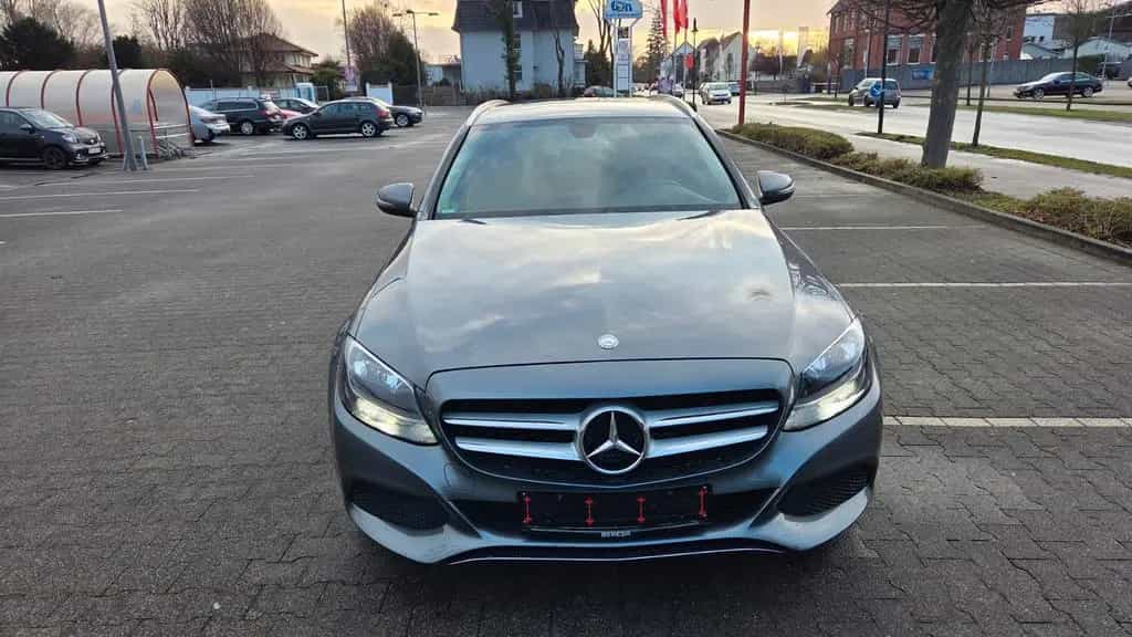 Mercedes-Benz C-Class 180T-AVANGARDE-AUT+AHK+LEDER+NAVI+KLIMAUT+TOP! 11/2016-photo-9