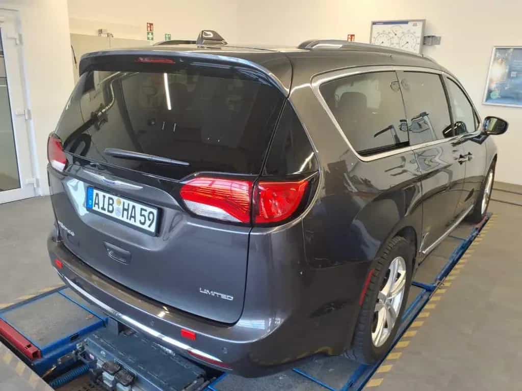 Chrysler Pacifica Lim. Ed. Top gepfl. | Pano | 7-Sitze 04/2018-photo-2