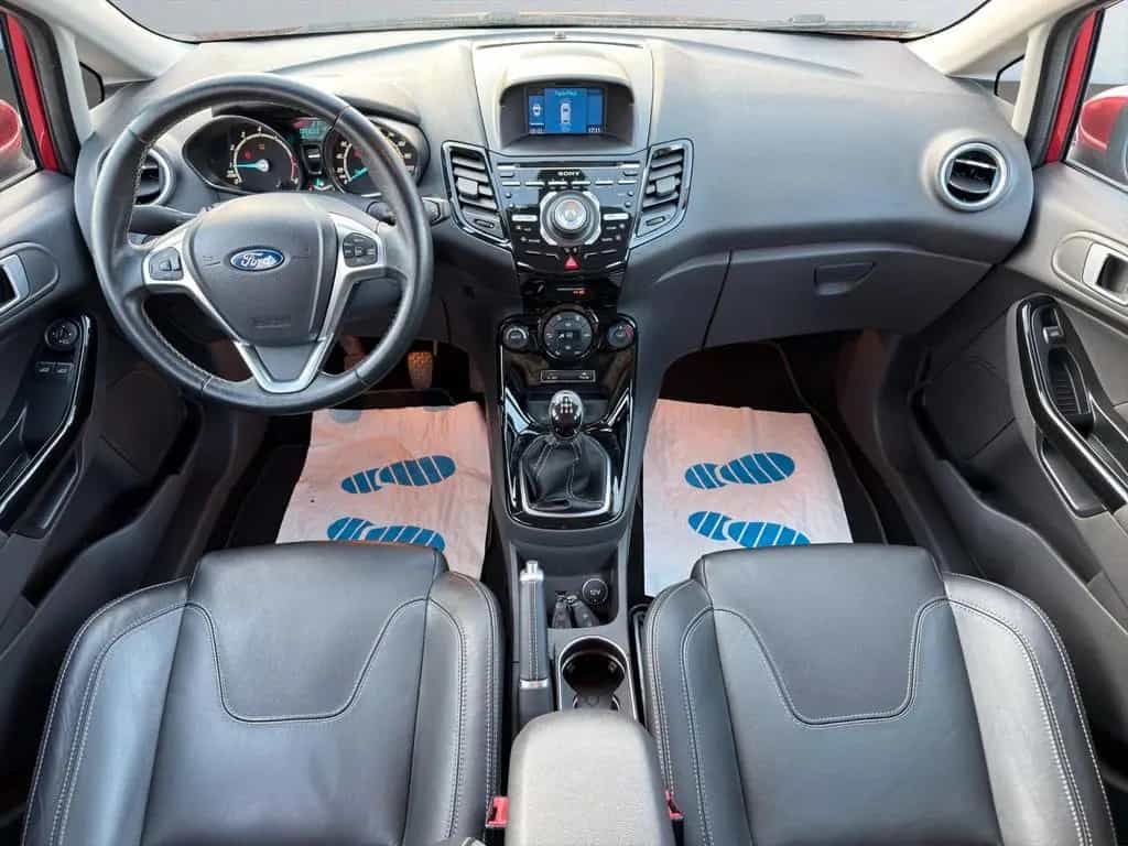 Ford Fiesta 07/2016-photo-8