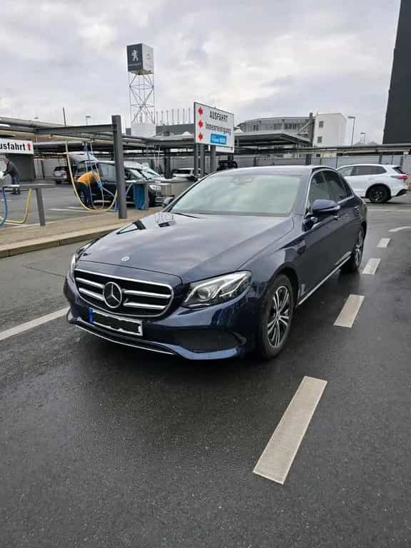 Mercedes-Benz E-Class 300 Avantgarde 08/2019-photo-0