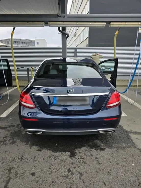 Mercedes-Benz E-Class 300 Avantgarde 08/2019-photo-2