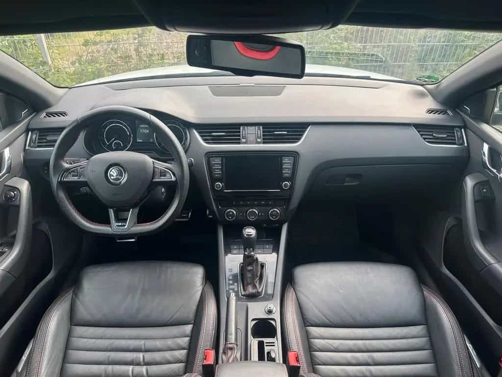 Skoda Octavia RS 2.0T 07/2015-photo-9