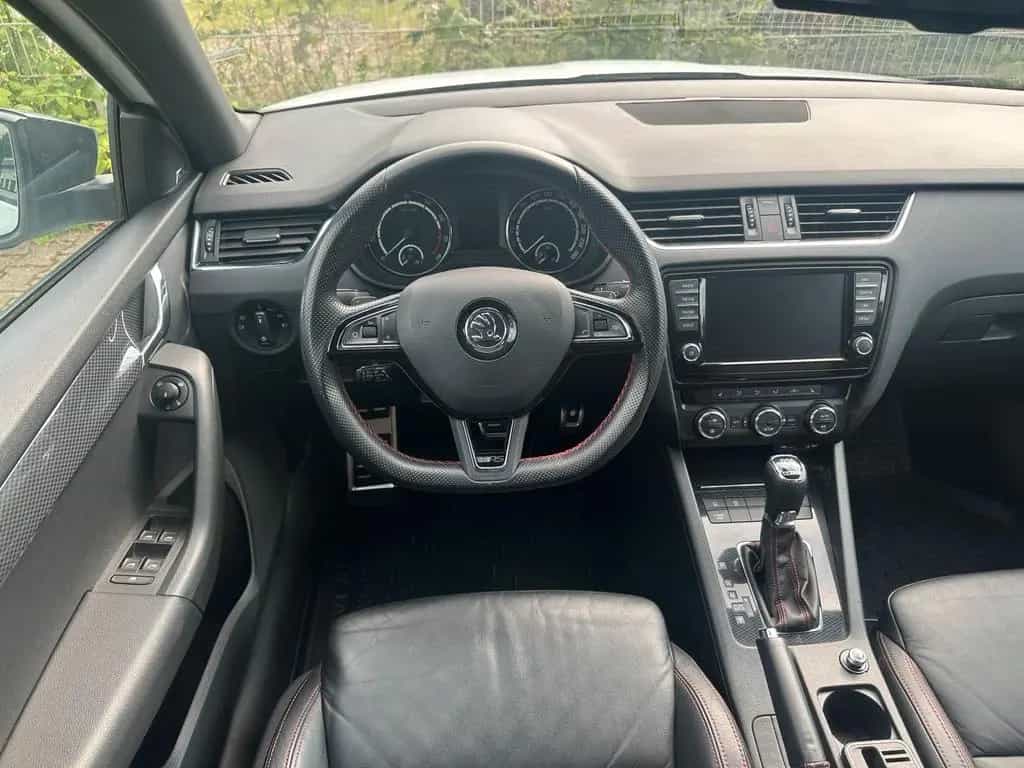 Skoda Octavia RS 2.0T 07/2015-photo-10