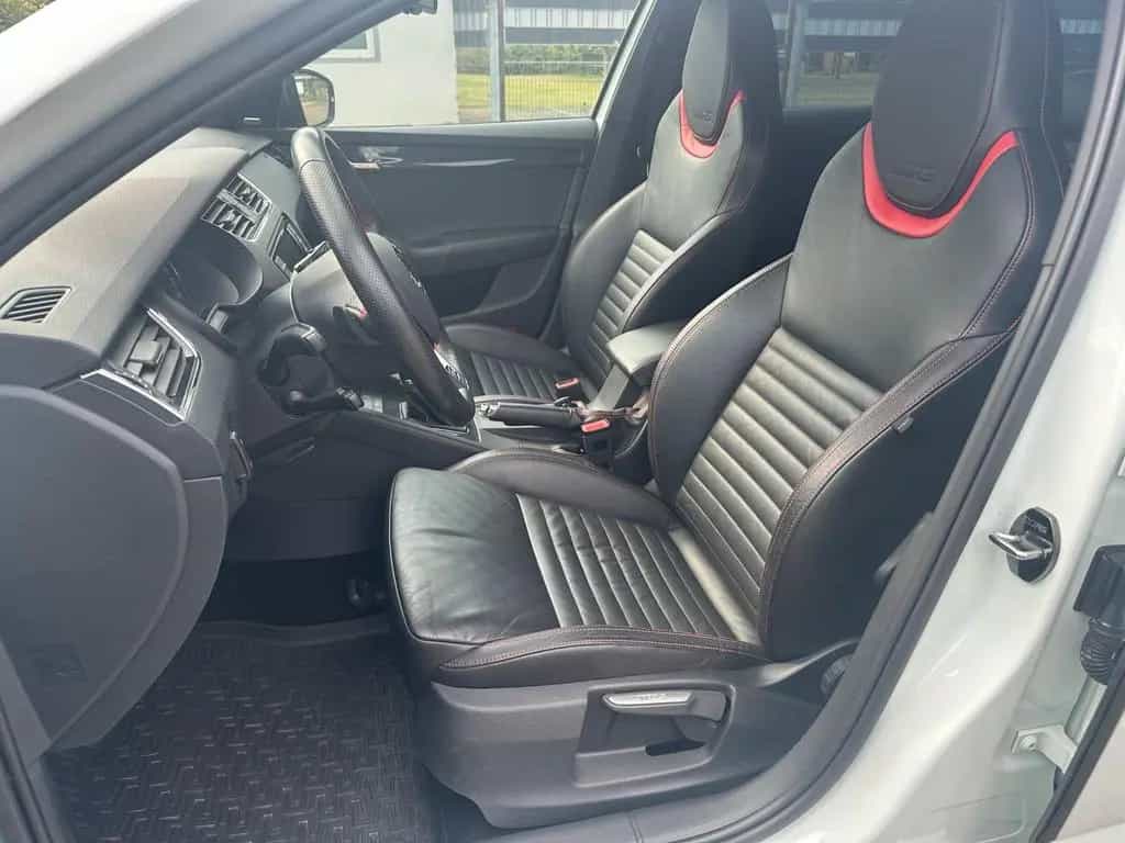 Skoda Octavia RS 2.0T 07/2015-photo-6