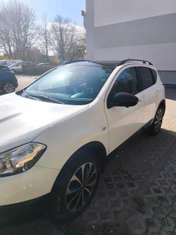 Nissan Qashqai 1.6 mit Sportmodus 05/2014-photo-5