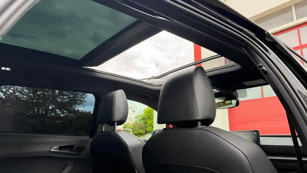 Cupra Leon 2.0 TSI DSG Sportstourer*Matrix*Pano*Garant 10/2023-photo-11