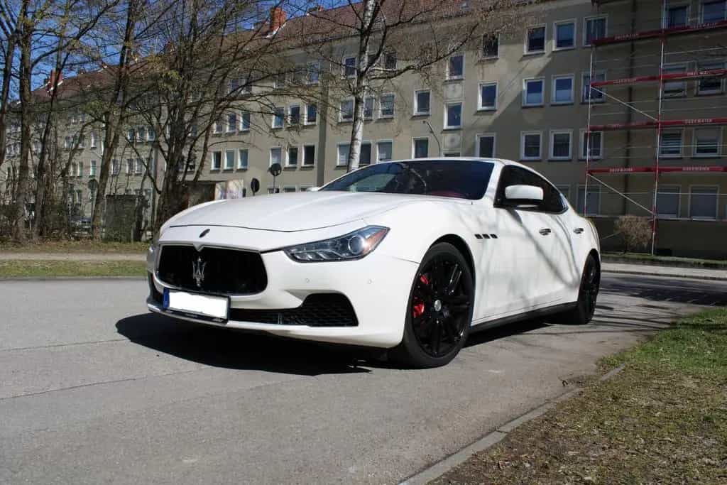 Maserati Ghibli 3.0 V6 S Q4 Automatik S SHZ Kamera PDC 06/2015-photo-11