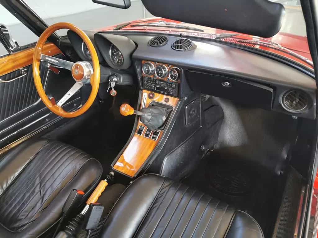 Alfa Romeo Spider 06/1975-photo-11