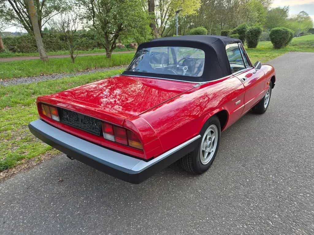 Alfa Romeo Spider 06/1989-photo-1