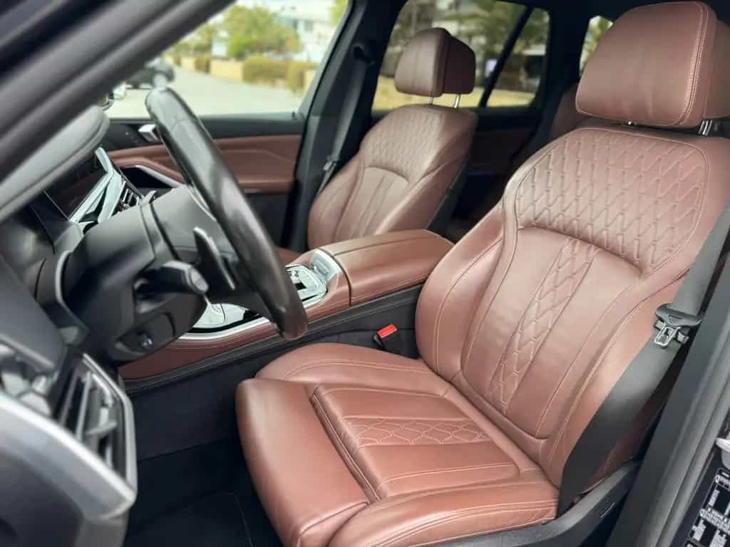 BMW X5 xDrive40i M-Sport Individual 08/2019-photo-7