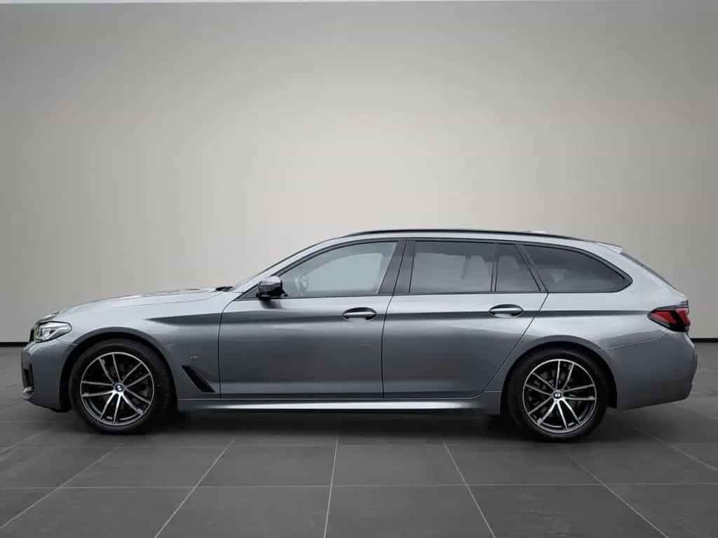 BMW 5 Series 520 d Tour. xDrive M Sport LASER|HUD|R-KAM|AHK 01/2023-photo-1