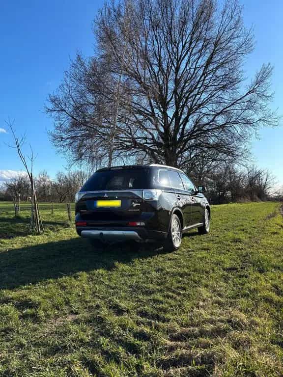 Mitsubishi Outlander 4WD 7-Sitzer 2.2 DI-D... 12/2013-photo-1