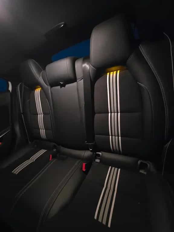 Mercedes-Benz A-Class 180 (BlueEFFICIENCY) 7G-DCT AMG Sport 04/2017-photo-8