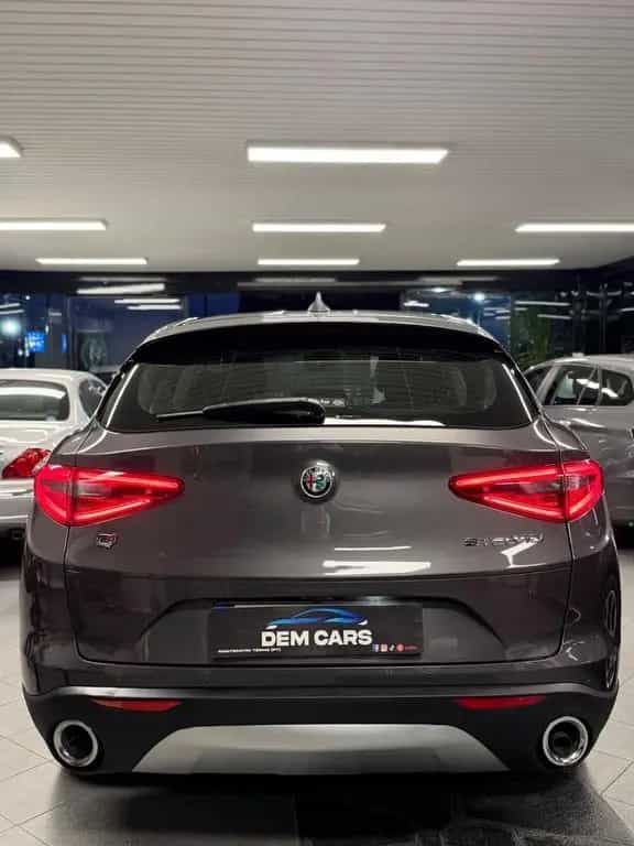 Alfa Romeo Stelvio 2.2 Turbodiesel 180 CV AT8 Q4 01/2018-photo-5