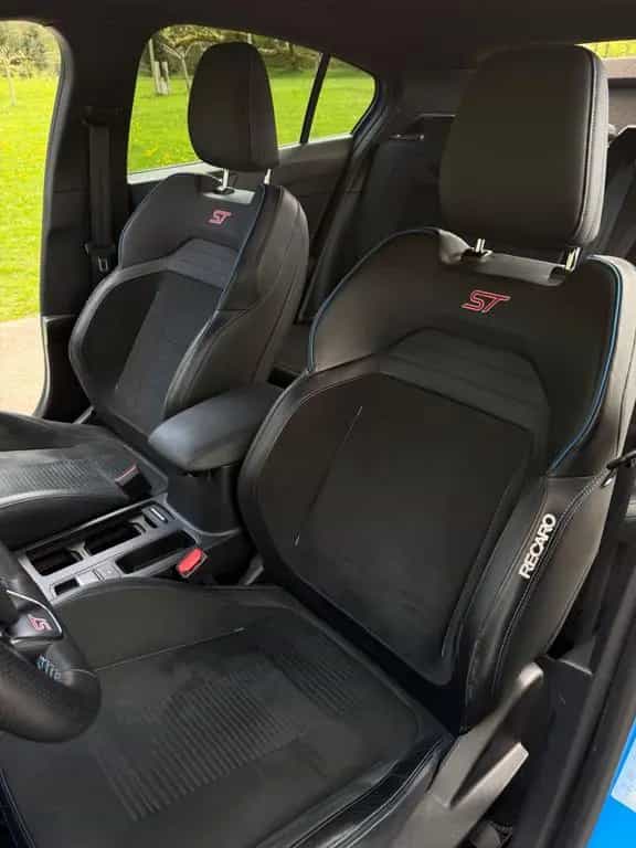 Ford Focus 2,3 EcoBoost ST Edition |RECARDO| B&O 04/2022-photo-9