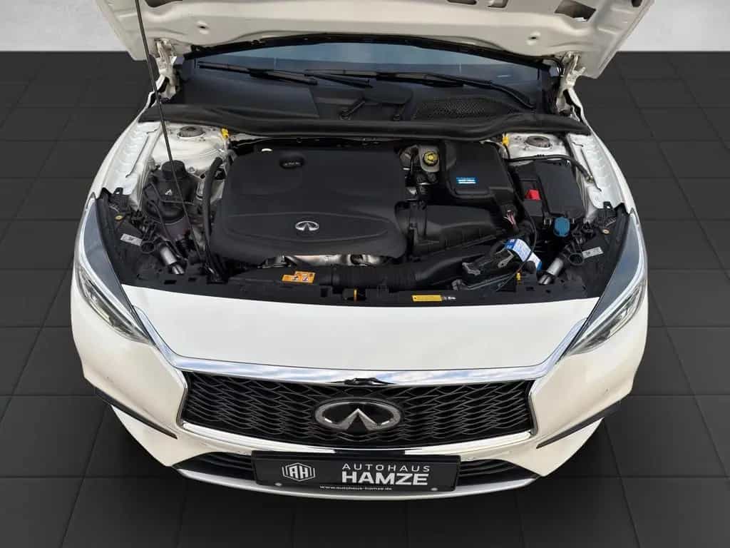 Infiniti Q30 1.6 16V Luxe Tech|Panorama|Kamera|BOSE|DAB 03/2020-photo-40
