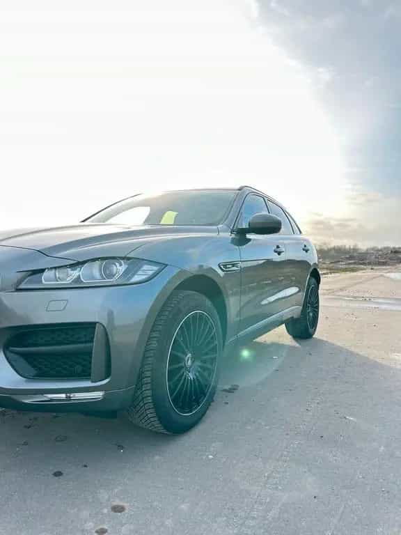 Jaguar F Pace 25t AWD R-Sport|TÜV 2028|All... 01/2019-photo-3
