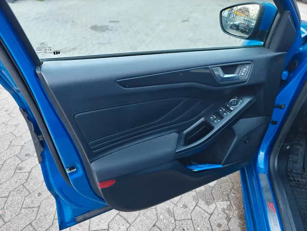 Ford Focus ST-Line, Panorama, GJR, Kam, HUD, LED, ACC 10/2018-photo-11