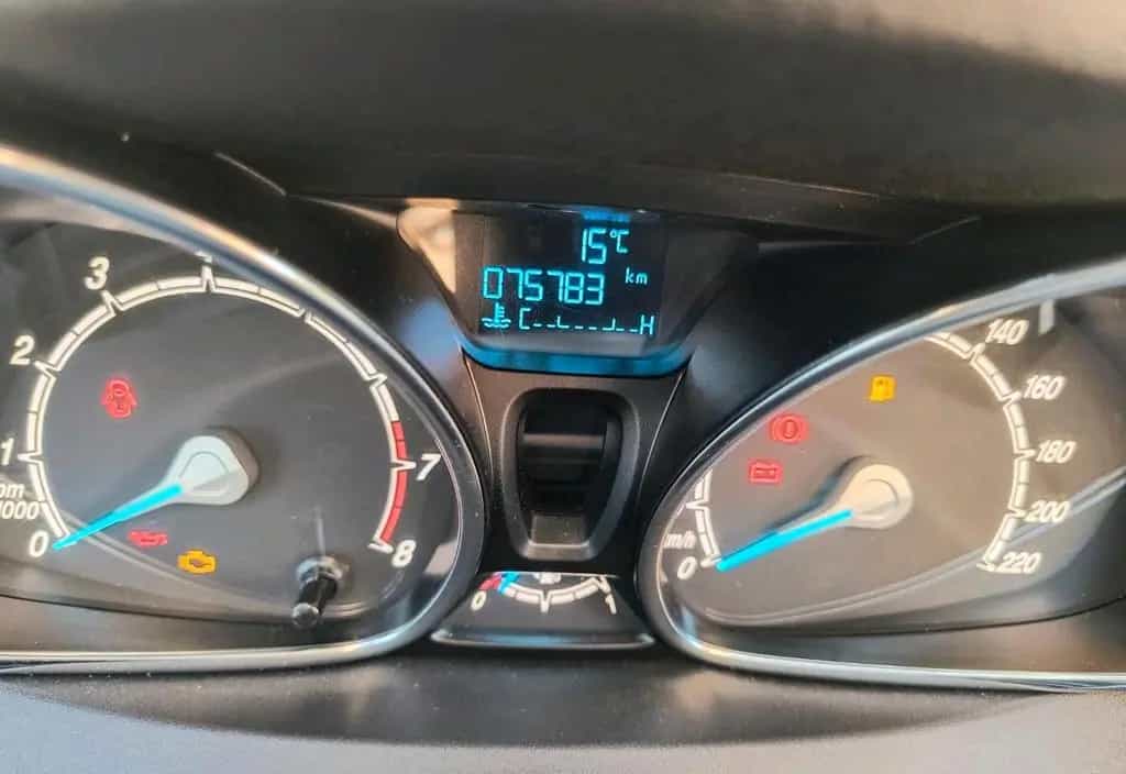 Ford Fiesta eco boost 02/2016-photo-9
