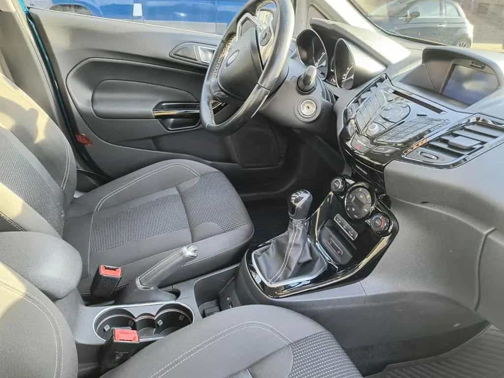 Ford Fiesta eco boost 02/2016-photo-2