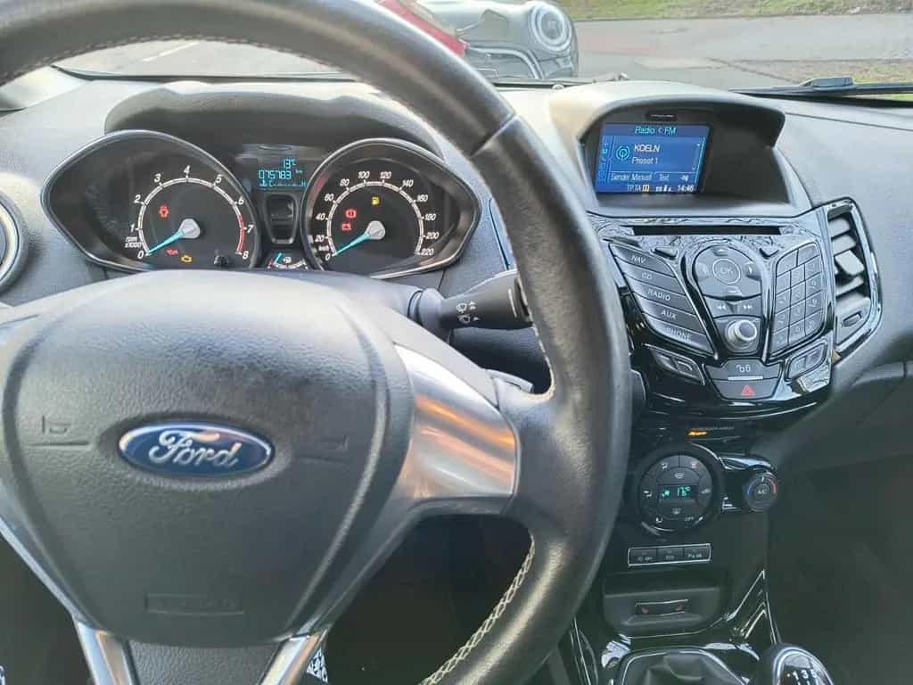 Ford Fiesta eco boost 02/2016-photo-8