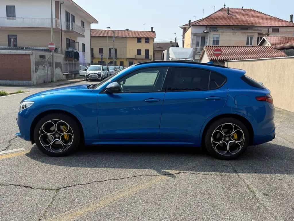 Alfa Romeo Stelvio 2.2 Turbodiesel 210 CV AT8 Q4 09/2022-photo-2
