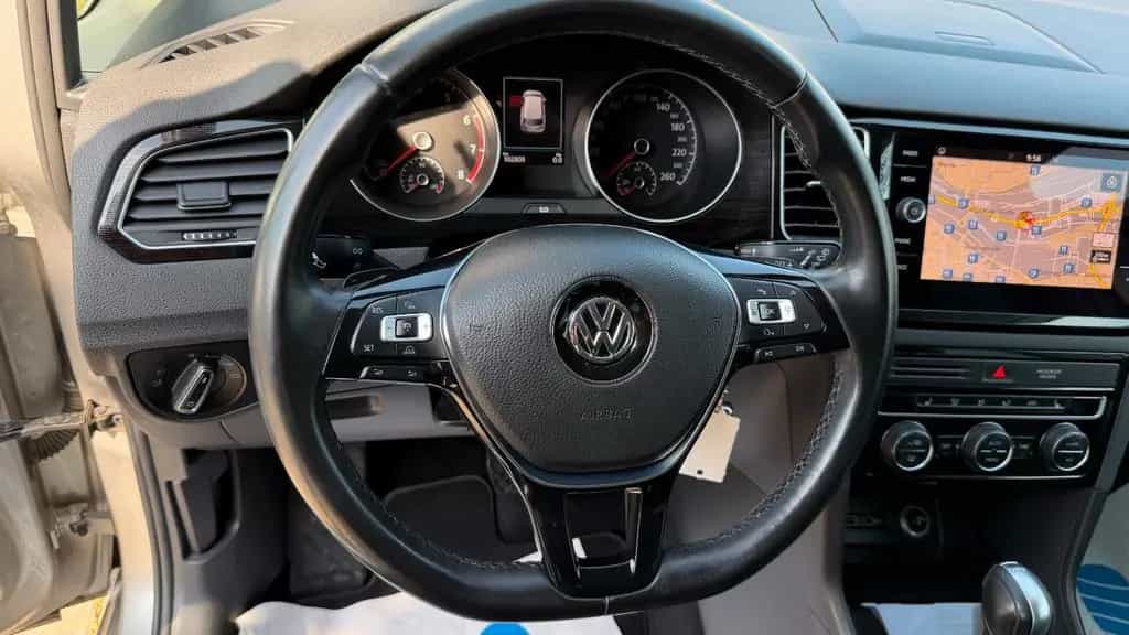 Volkswagen Golf Sportsvan VII Highline 01/2018-photo-28