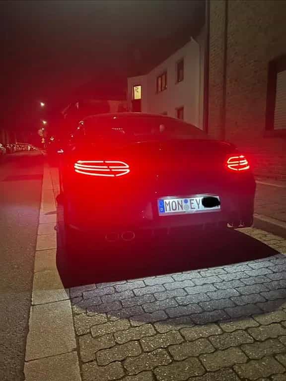 Mercedes-Benz C-Class 180 AMG-Line gute Ausstattung Automatik 03/2019-photo-11