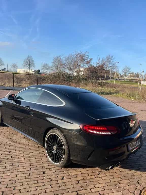 Mercedes-Benz C-Class 180 AMG-Line gute Ausstattung Automatik 03/2019-photo-1