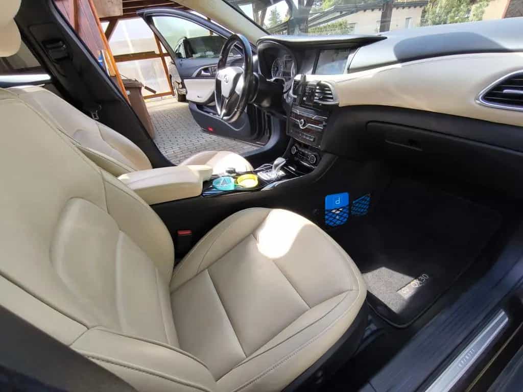 Infiniti QX30 2.2d DCT AWD Premium Pano 360° AHK 01/2016-photo-11