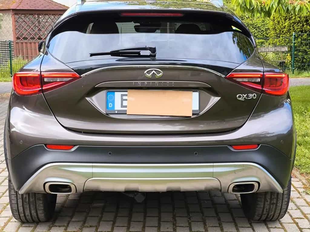Infiniti QX30 2.2d DCT AWD Premium Pano 360° AHK 01/2016-photo-3
