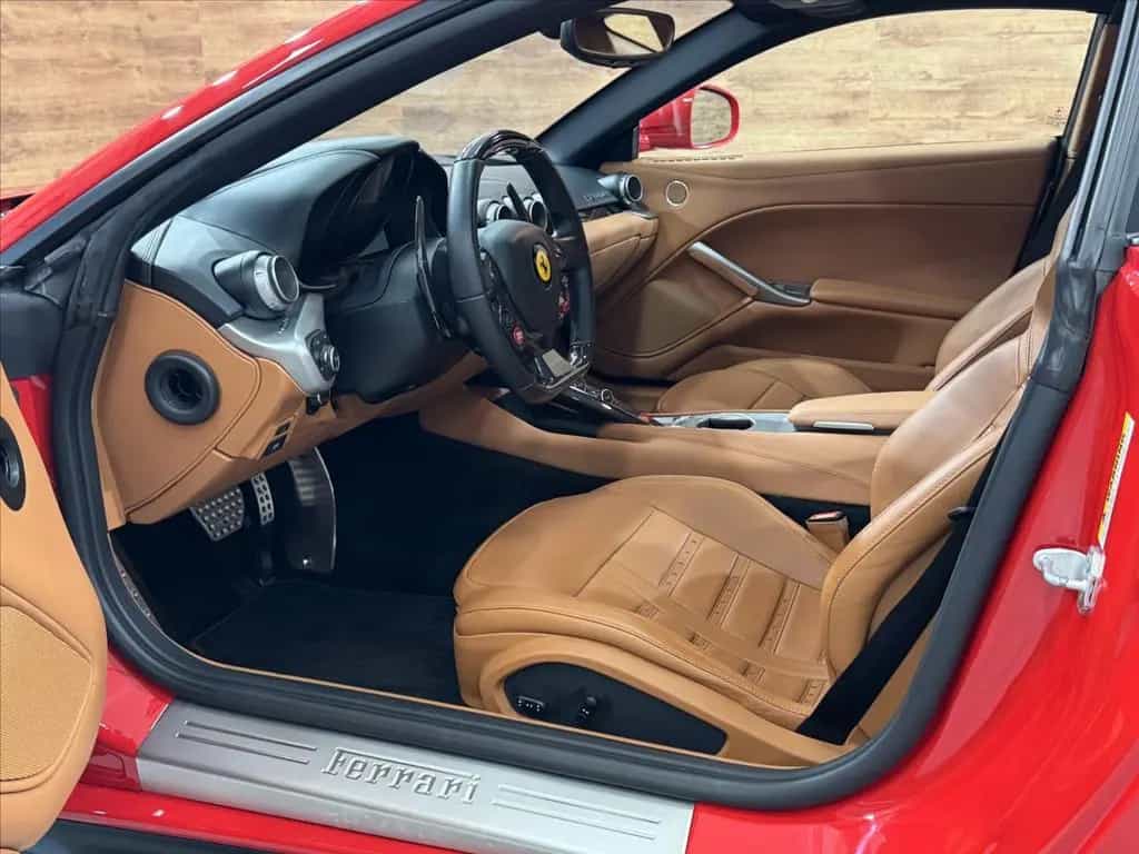 Ferrari F12 berlinetta 07/2015-photo-5