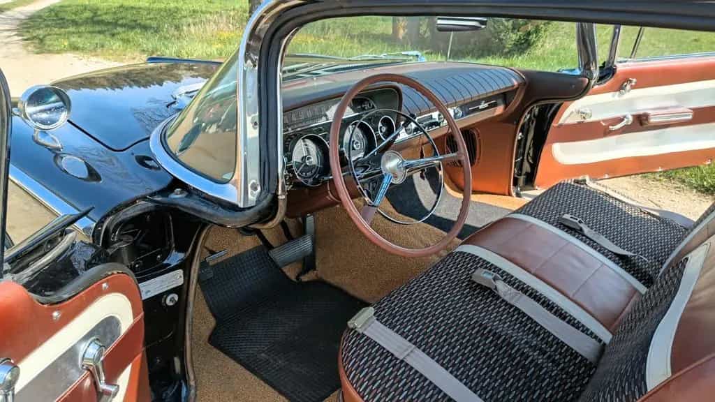 Buick Invicta 07/1959-photo-11