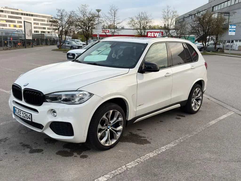 BMW X5 xDrive35i - 07/2017-photo-0