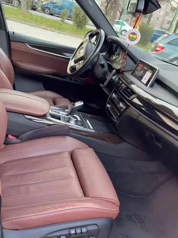 BMW X5 xDrive35i - 07/2017-photo-4