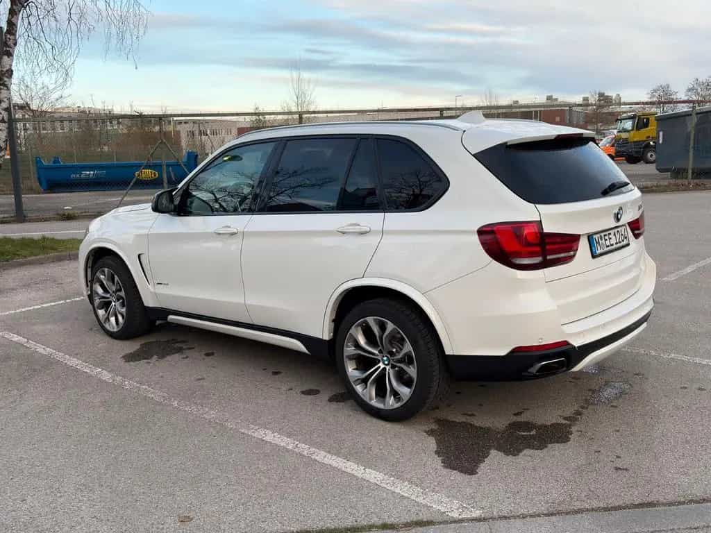 BMW X5 xDrive35i - 07/2017-photo-7
