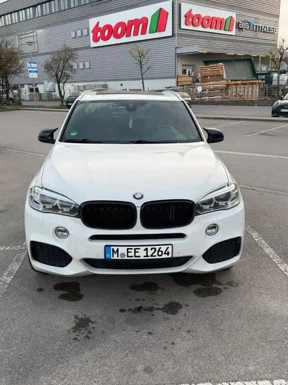 BMW X5 xDrive35i - 07/2017-photo-8