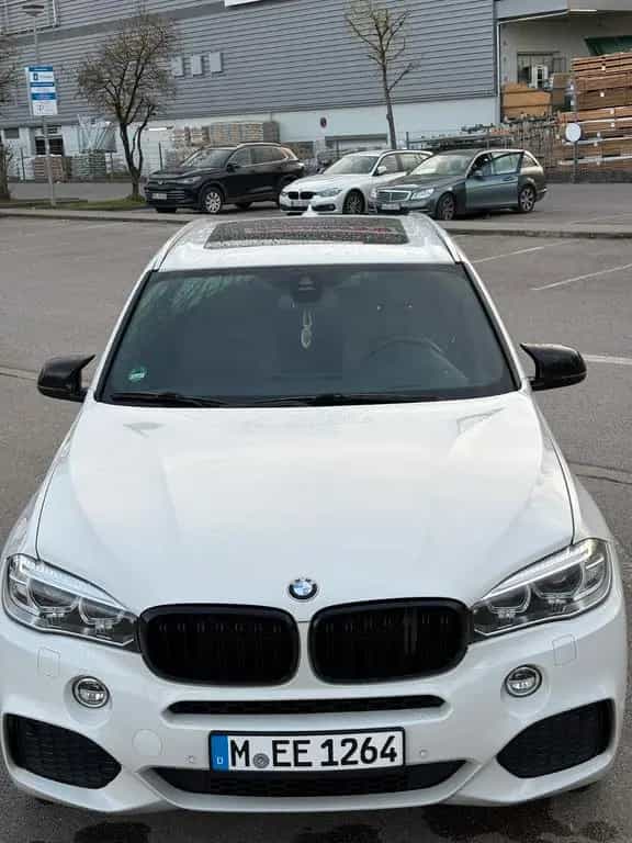 BMW X5 xDrive35i - 07/2017-photo-9