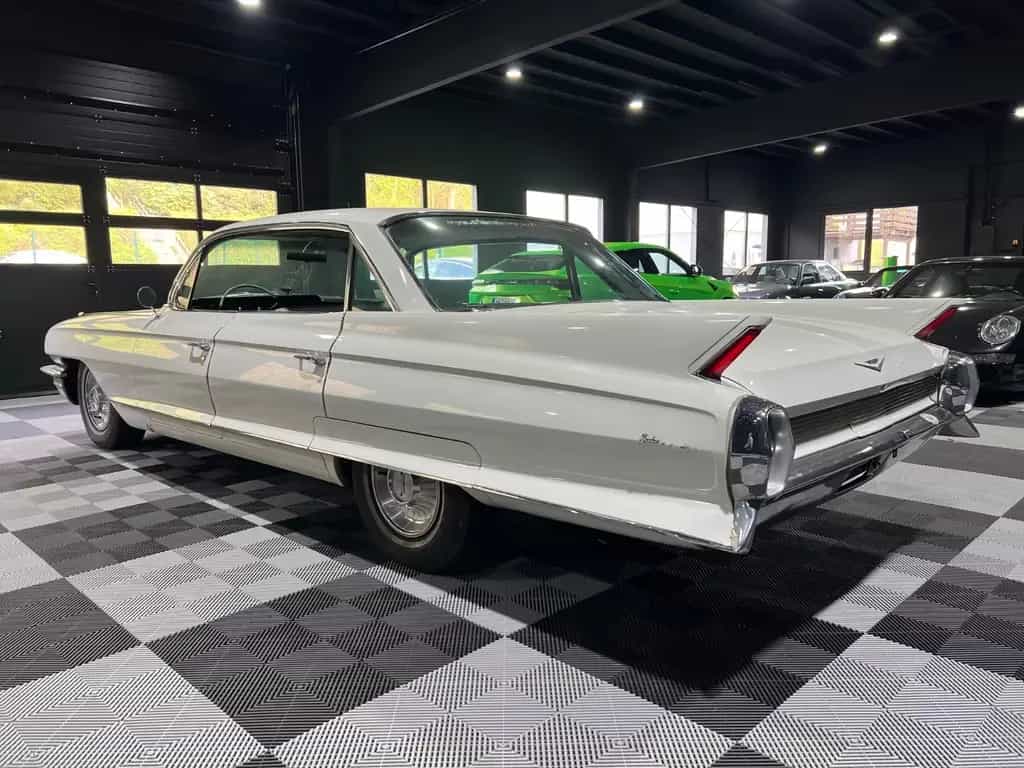Cadillac Deville Fleetwood Sedan 6.4 Oldtimer H-Zulassung 07/1962-photo-1