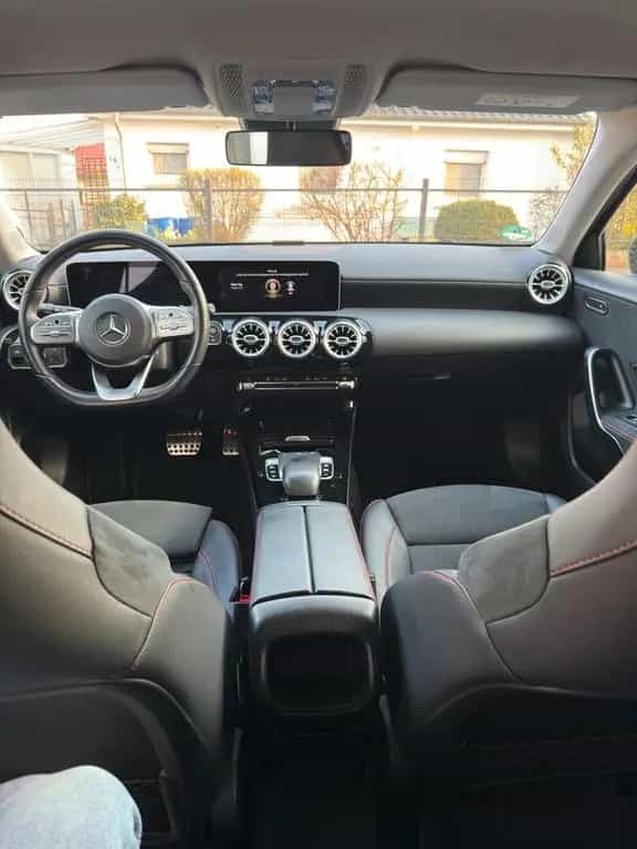 Mercedes-Benz A-Class A200 AMG Line 12/2019-photo-5