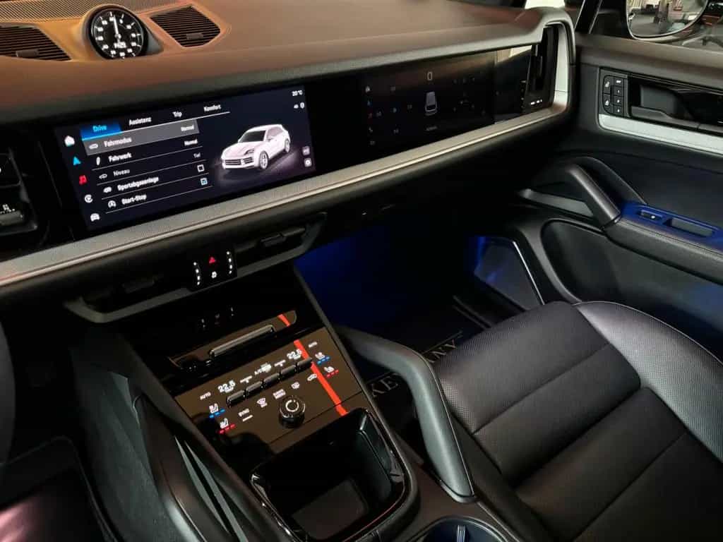 Porsche Cayenne SPORTDESGN/SP.ABGAS/BURMEST/BEIFAH.DISP 10/2023-photo-9