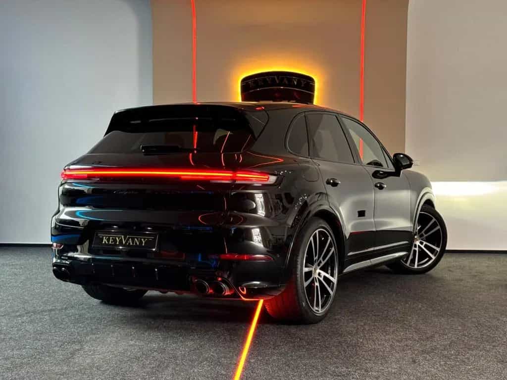 Porsche Cayenne SPORTDESGN/SP.ABGAS/BURMEST/BEIFAH.DISP 10/2023-photo-17