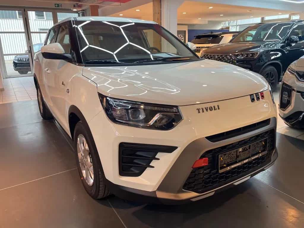 KGM Tivoli Nomad 1.5 T 163 PS Navi/Kamera/PDC null-photo-0