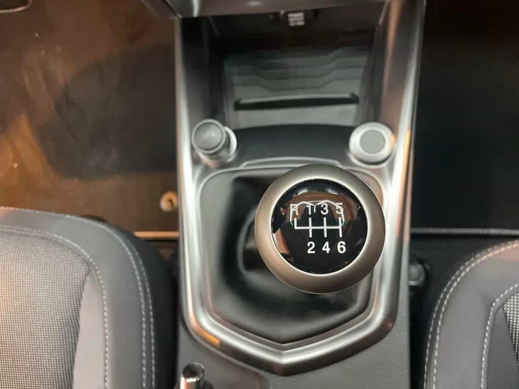 KGM Tivoli Nomad 1.5 T 163 PS Navi/Kamera/PDC null-photo-21