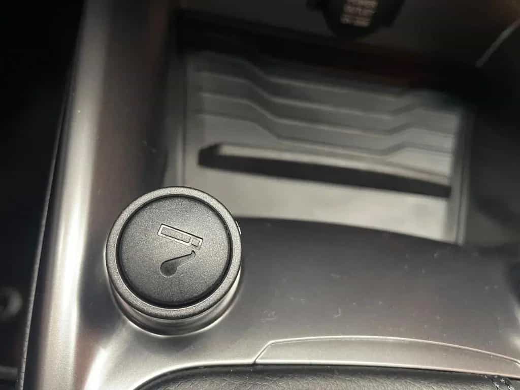 KGM Tivoli Nomad 1.5 T 163 PS Navi/Kamera/PDC null-photo-3