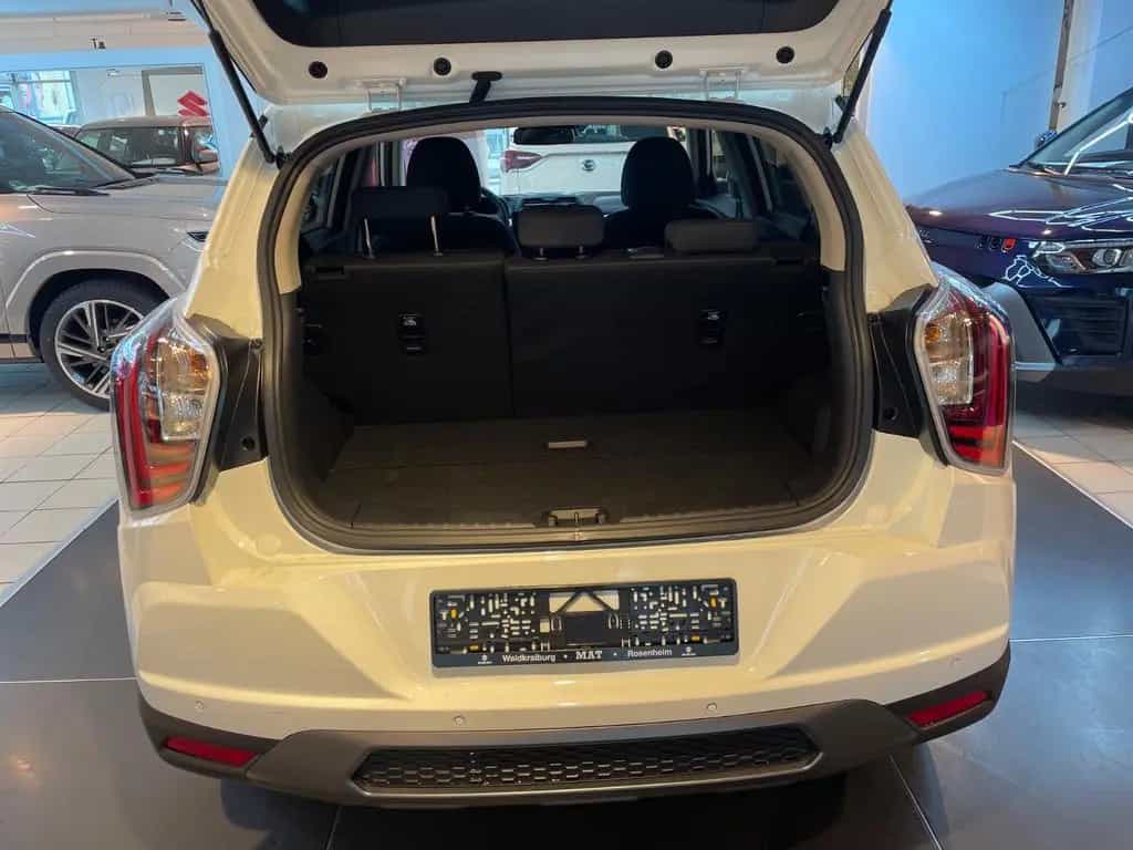 KGM Tivoli Nomad 1.5 T 163 PS Navi/Kamera/PDC null-photo-30