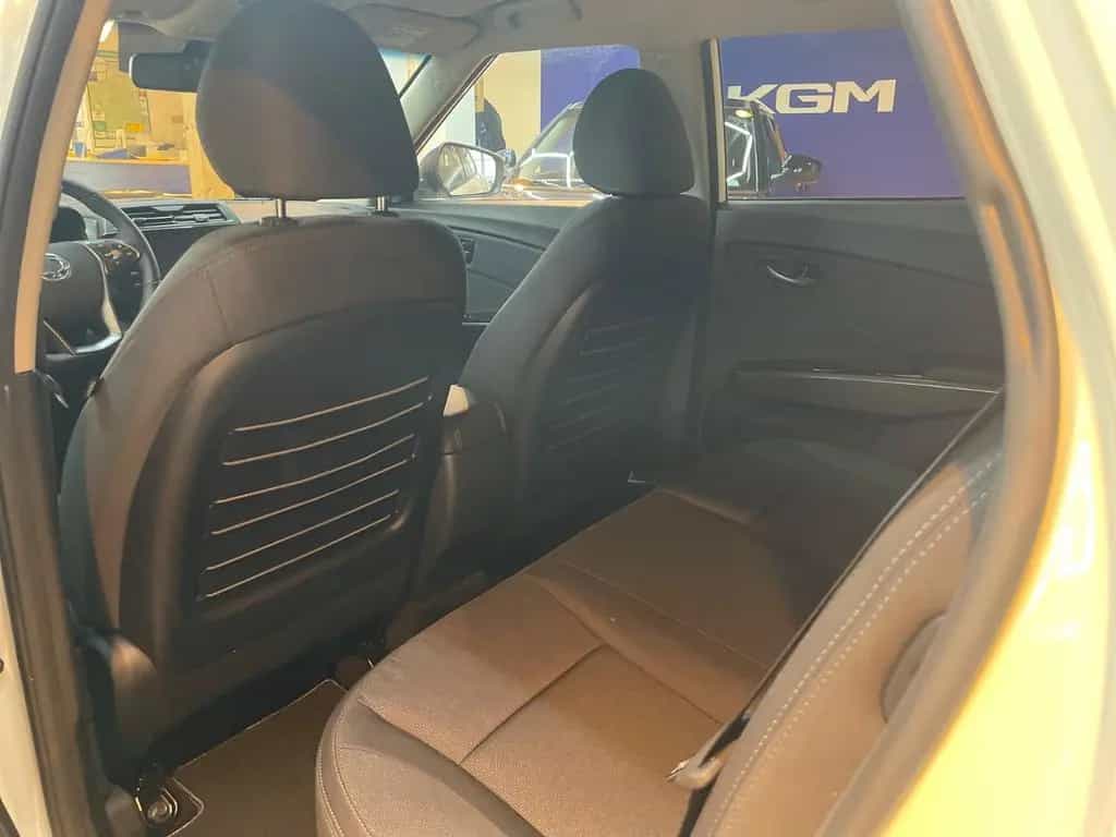 KGM Tivoli Nomad 1.5 T 163 PS Navi/Kamera/PDC null-photo-33