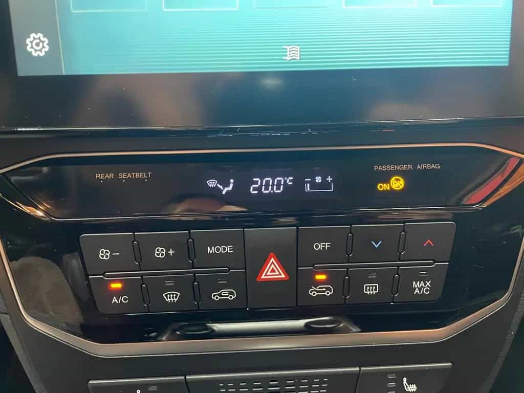 KGM Tivoli Nomad 1.5 T 163 PS Navi/Kamera/PDC null-photo-5